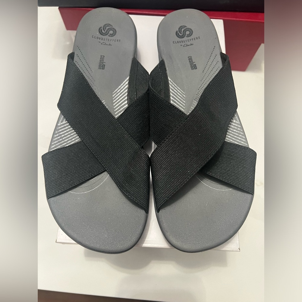 CLARKS | Arla Elin Slip-On size 10